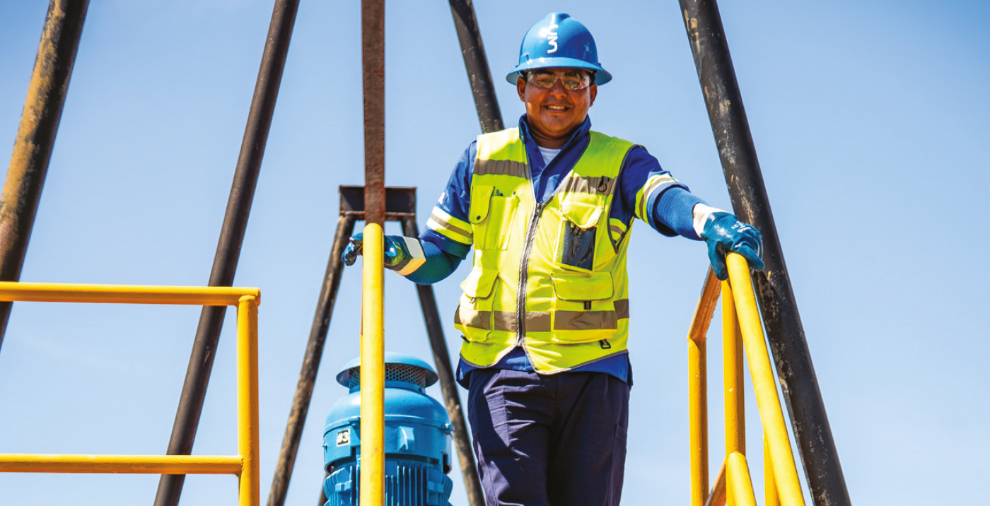 Operador Aguakan en planta
