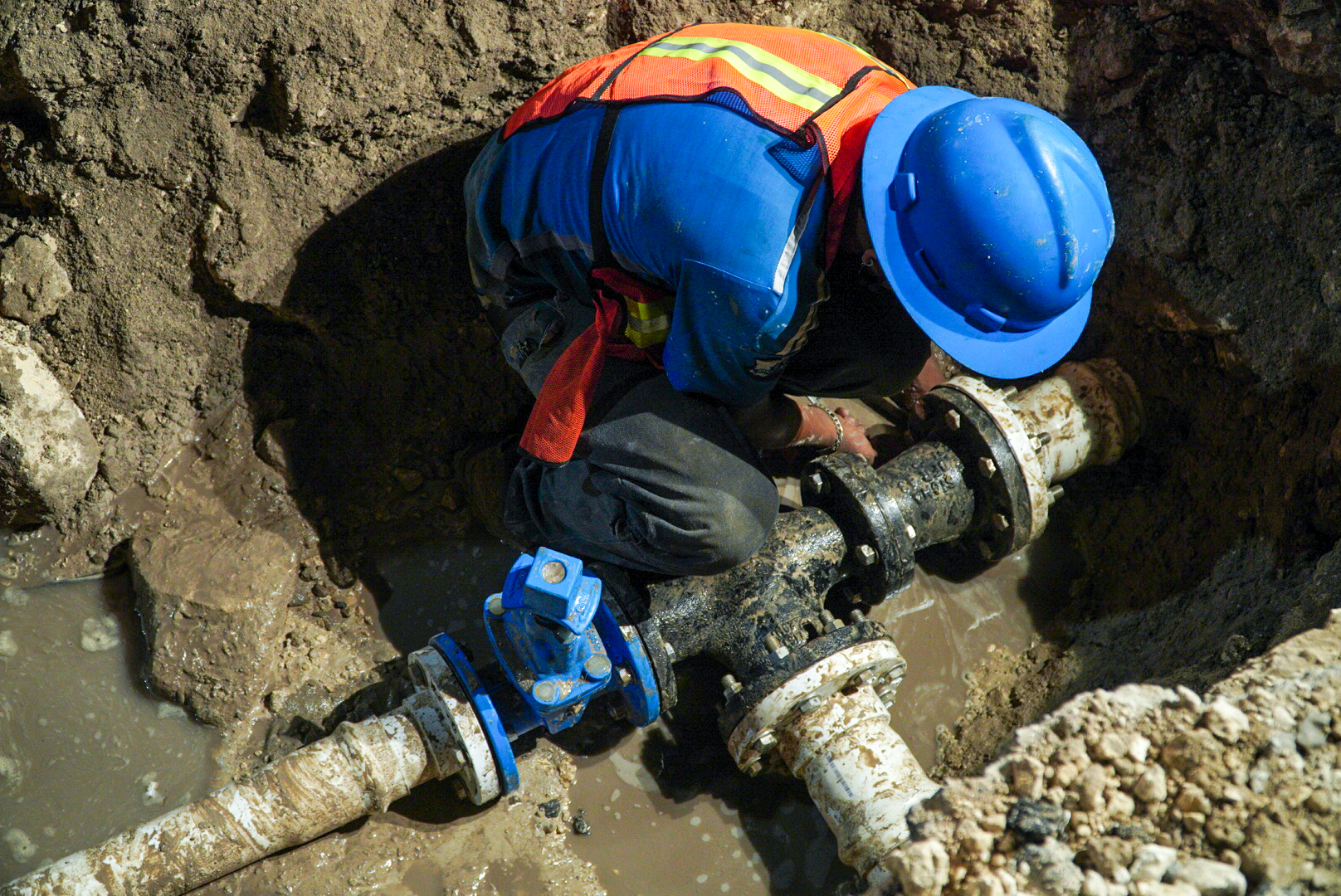 AGUAKAN ANUNCIA POSIBLES AFECTACIONES EN EL SUMINISTRO DE AGUA POTABLE EN ISLA MUJERES