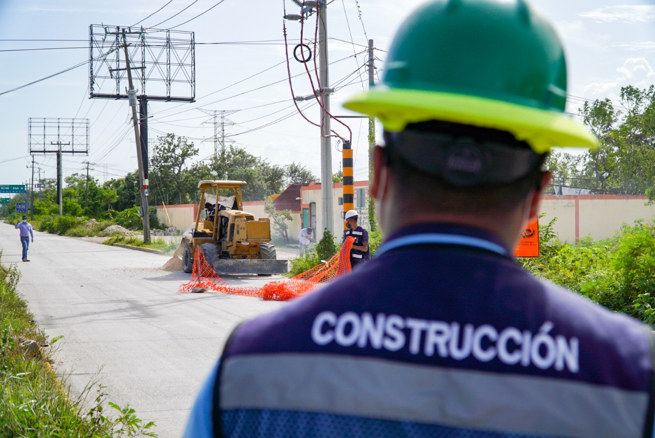 AGUAKAN ANUNCIA TRABAJOS EN RED DE AGUA POTABLE EN SMZA. 98 DE CANCÚN