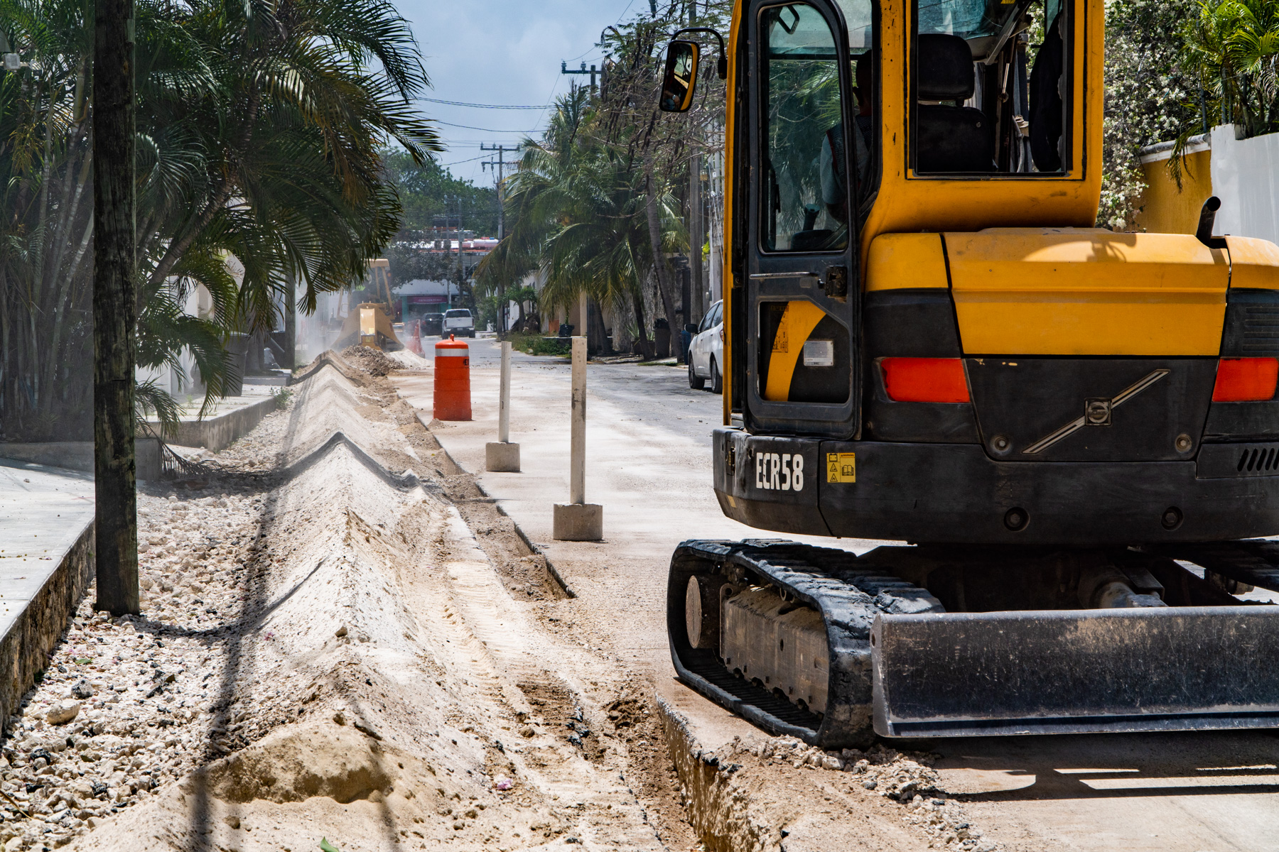 TRABAJO CONJUNTO EN LA AMPLIACIÓN DE COBERTURA DE AGUA POTABLE Y ALCANTARILLADO EN CANCUN