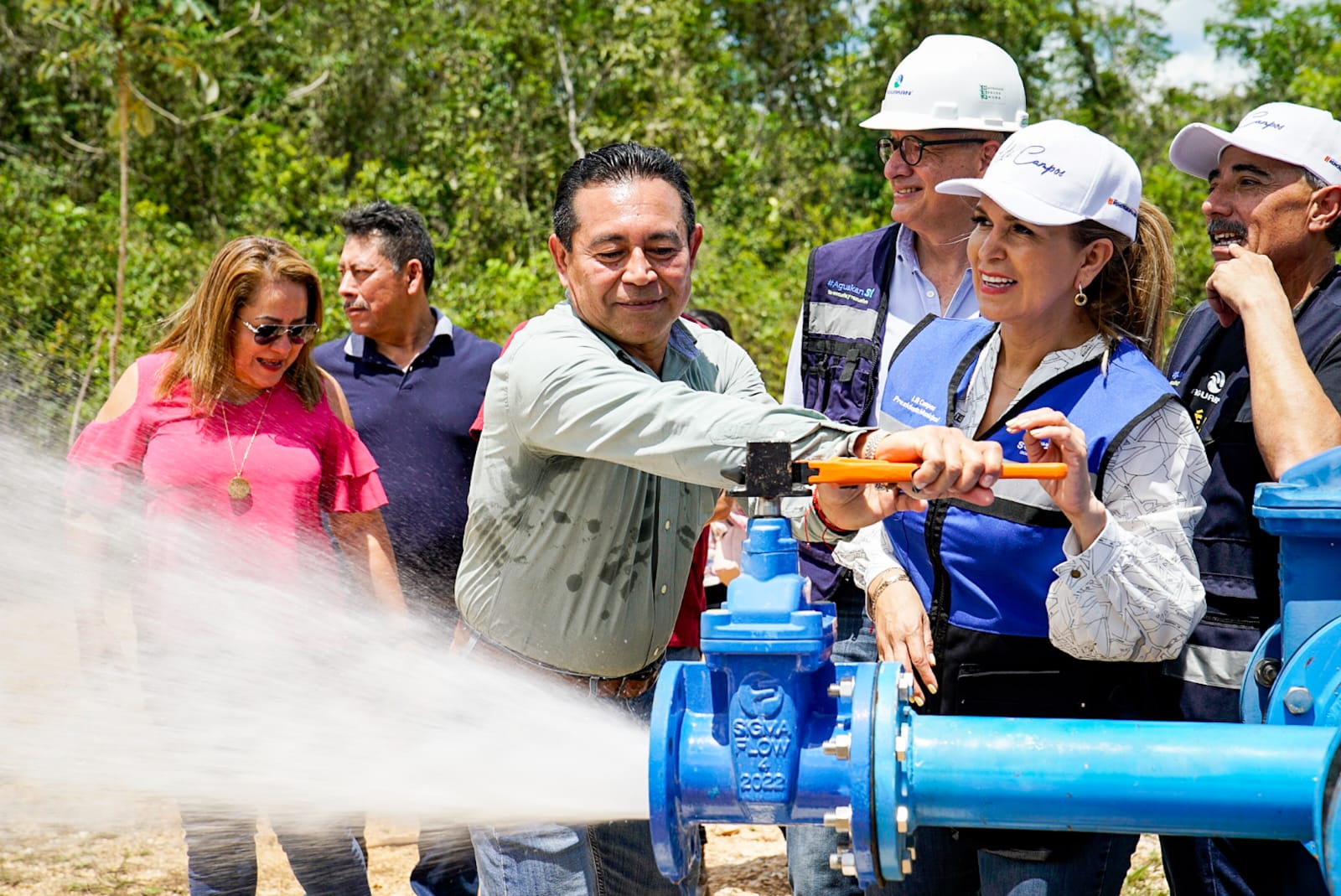 INAUGURAN 5 NUEVOS POZOS CONSTRUIDOS POR AGUAKAN EN PLAYA DEL CARMEN