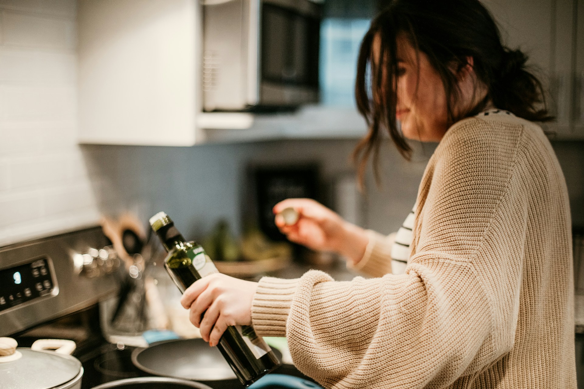 Consejos fáciles para reutilizar el aceite de cocina y evita contaminar el agua