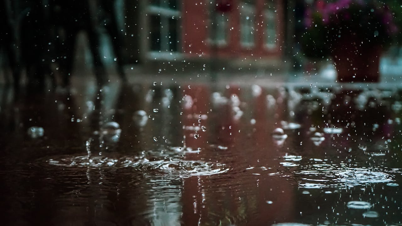 Temporada de lluvias en Cancún: Impacto en el turismo y actividades locales