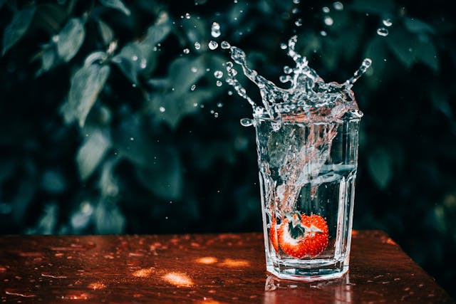 ¿El agua tiene sabor? La razón por la que el agua “cambia” de sabor según la marca