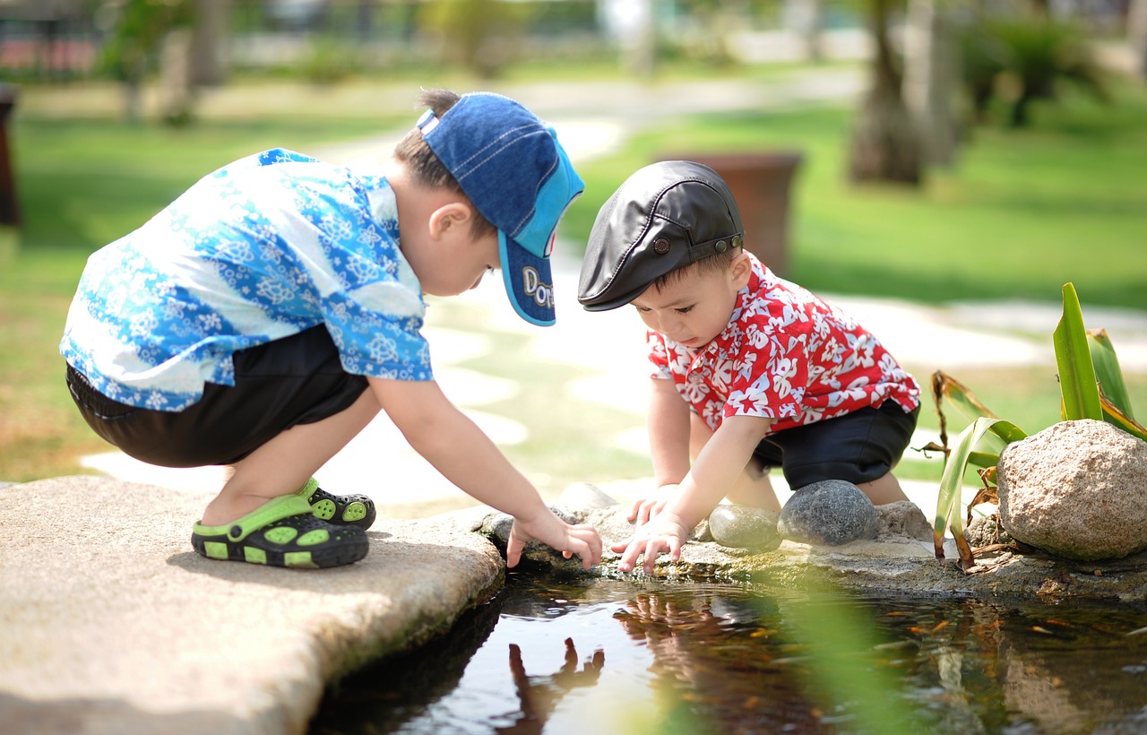 Regreso a clases, ¿cómo enseñar a los niños a cuidar del agua con acciones pequeñas?