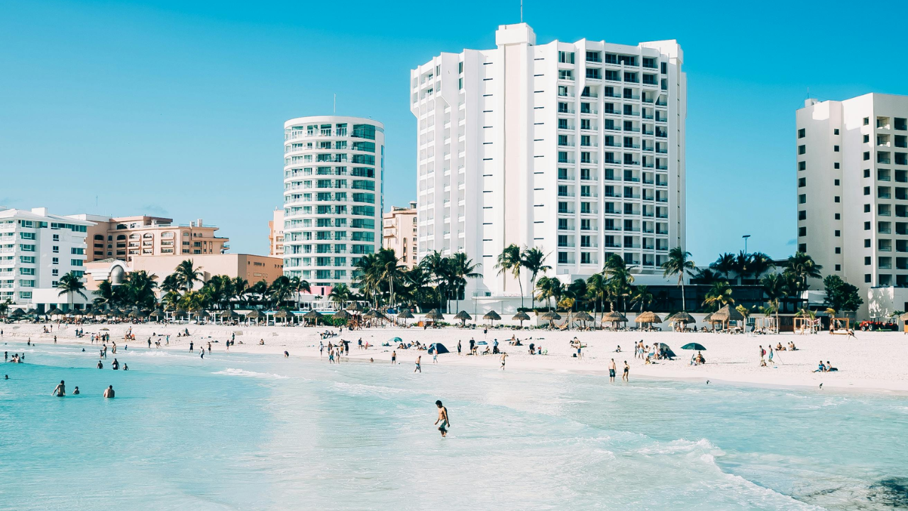 Así ha sido el crecimiento de Cancún: Su evolución desde 1990 hasta el 2024