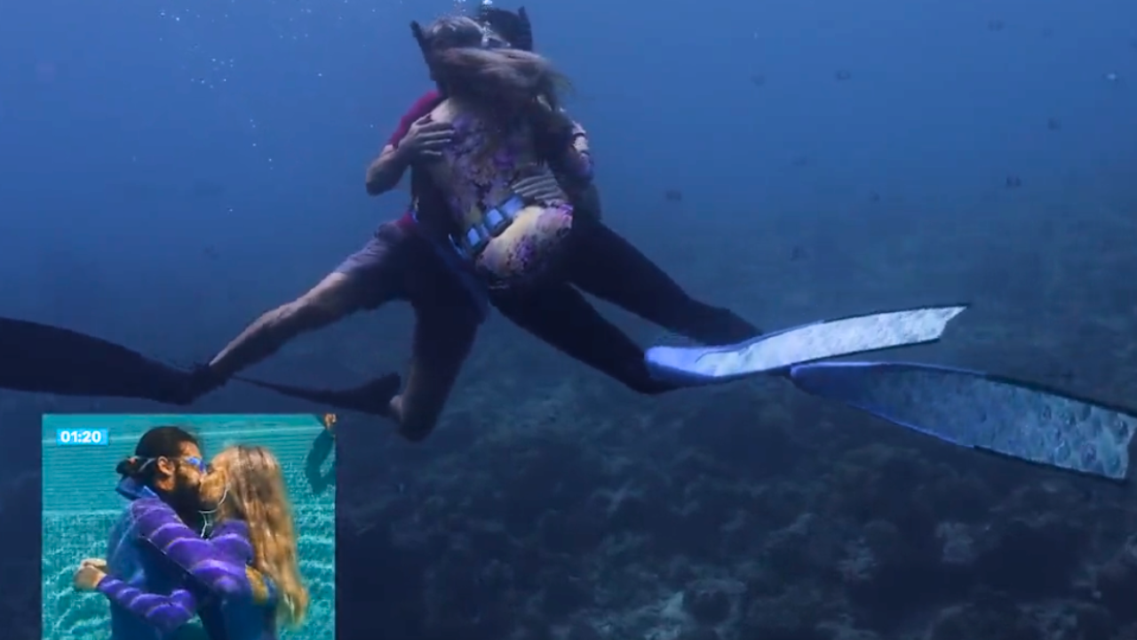 El beso más largo bajo el agua: la historia detrás de este récord Guinness en el Día Internacional del Beso