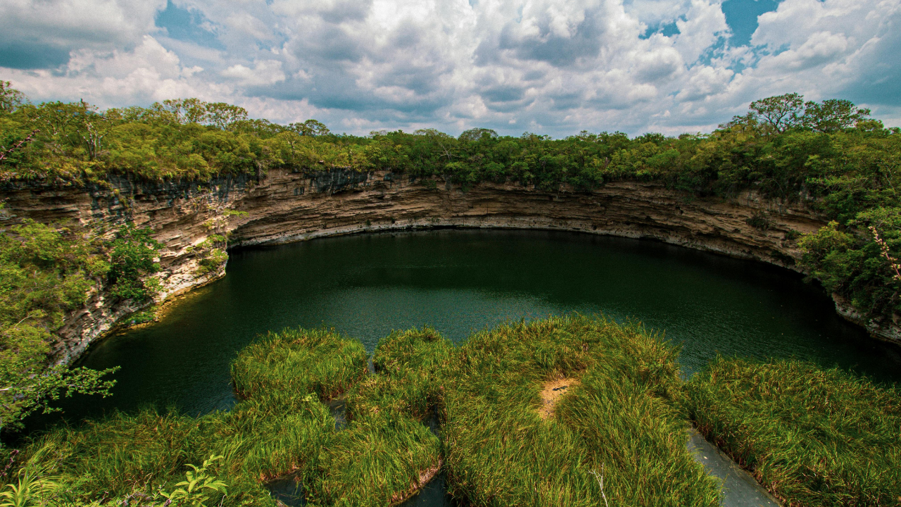 Este es el cenote más profundo del mundo y no está en la Península de Yucatán