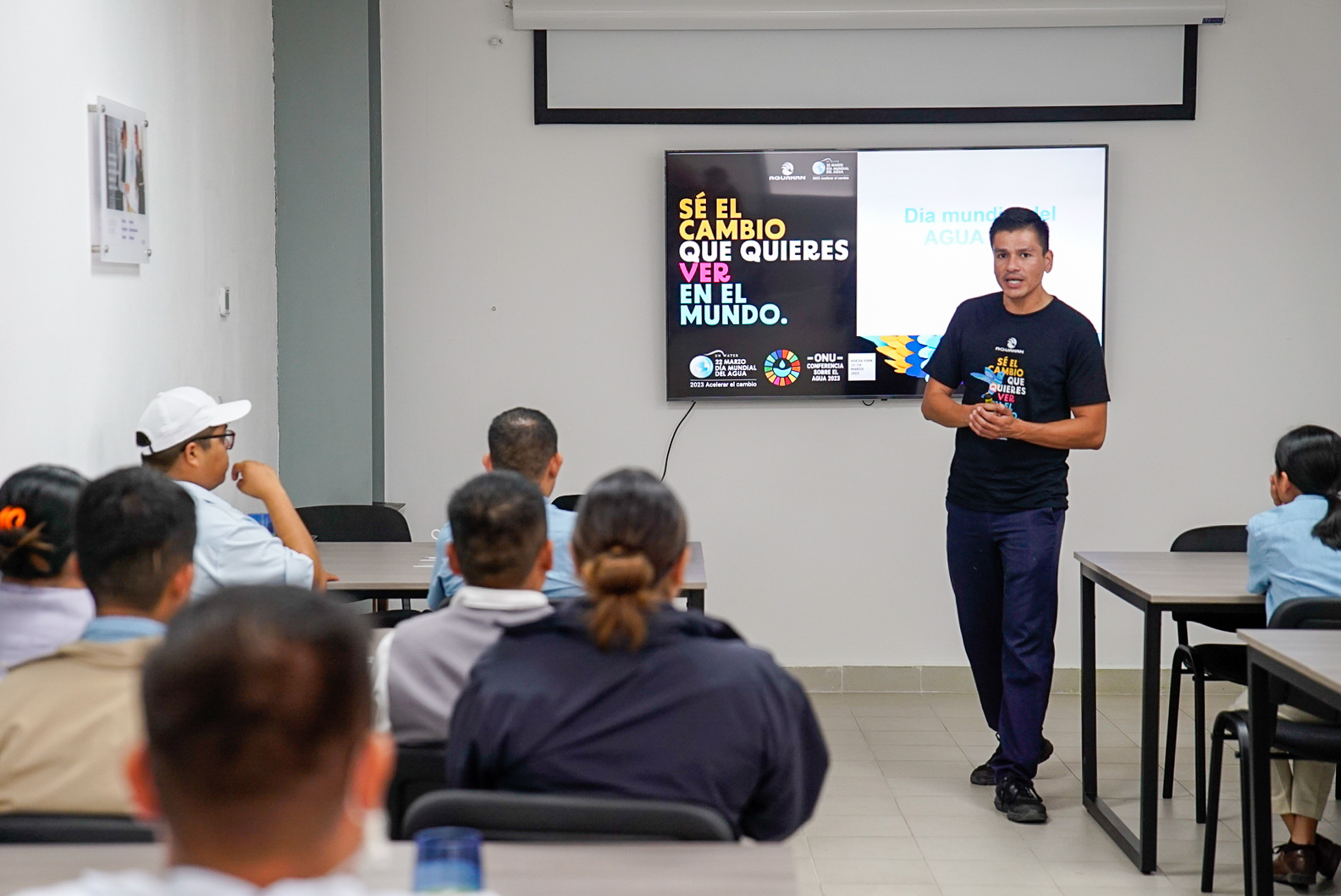 Aguakan impulsa la educación ambiental en docentes con curso-taller en Río Secreto