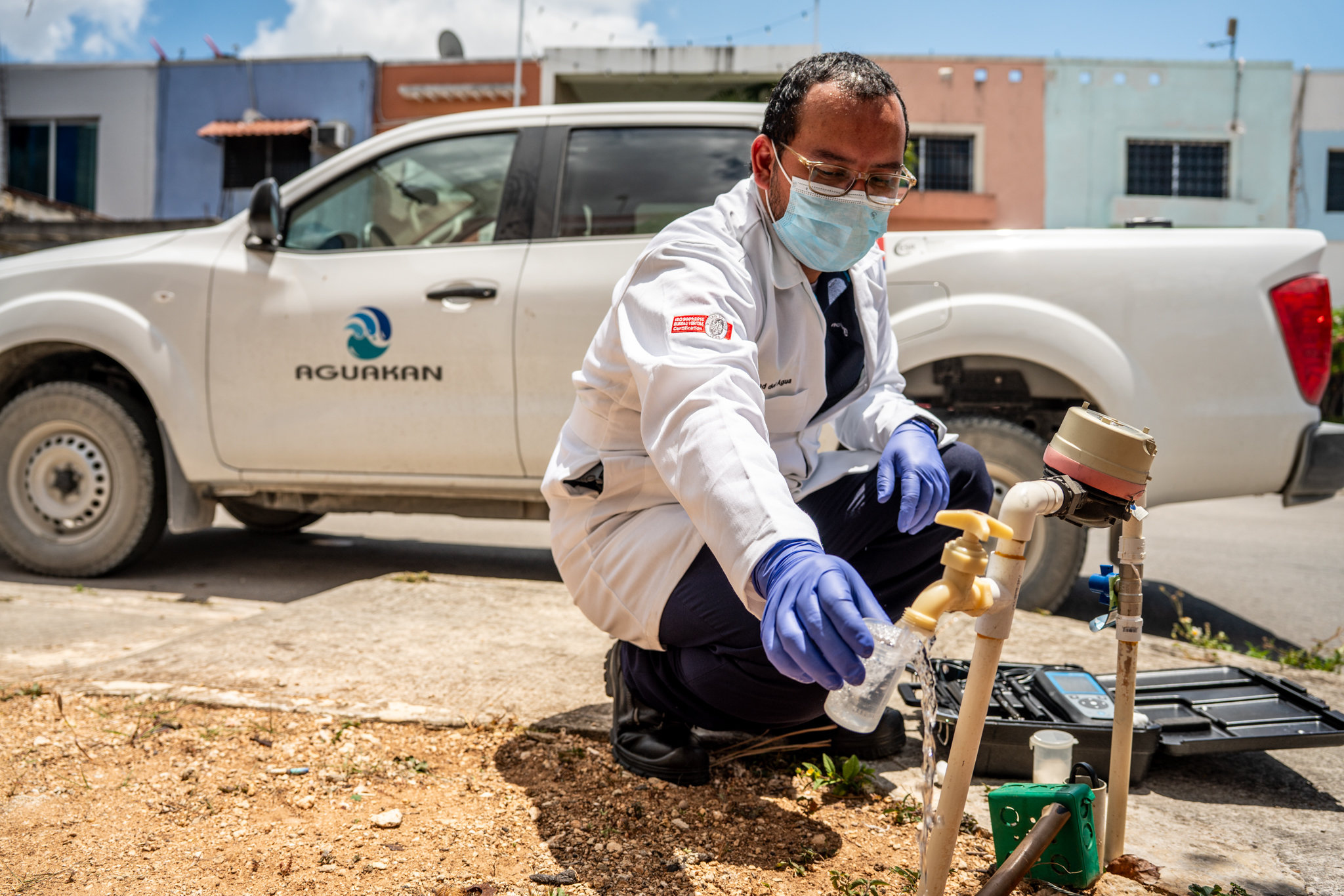 ¿Cómo asegura Aguakan la calidad del agua y qué controles se aplican antes de que llegue a tu casa?