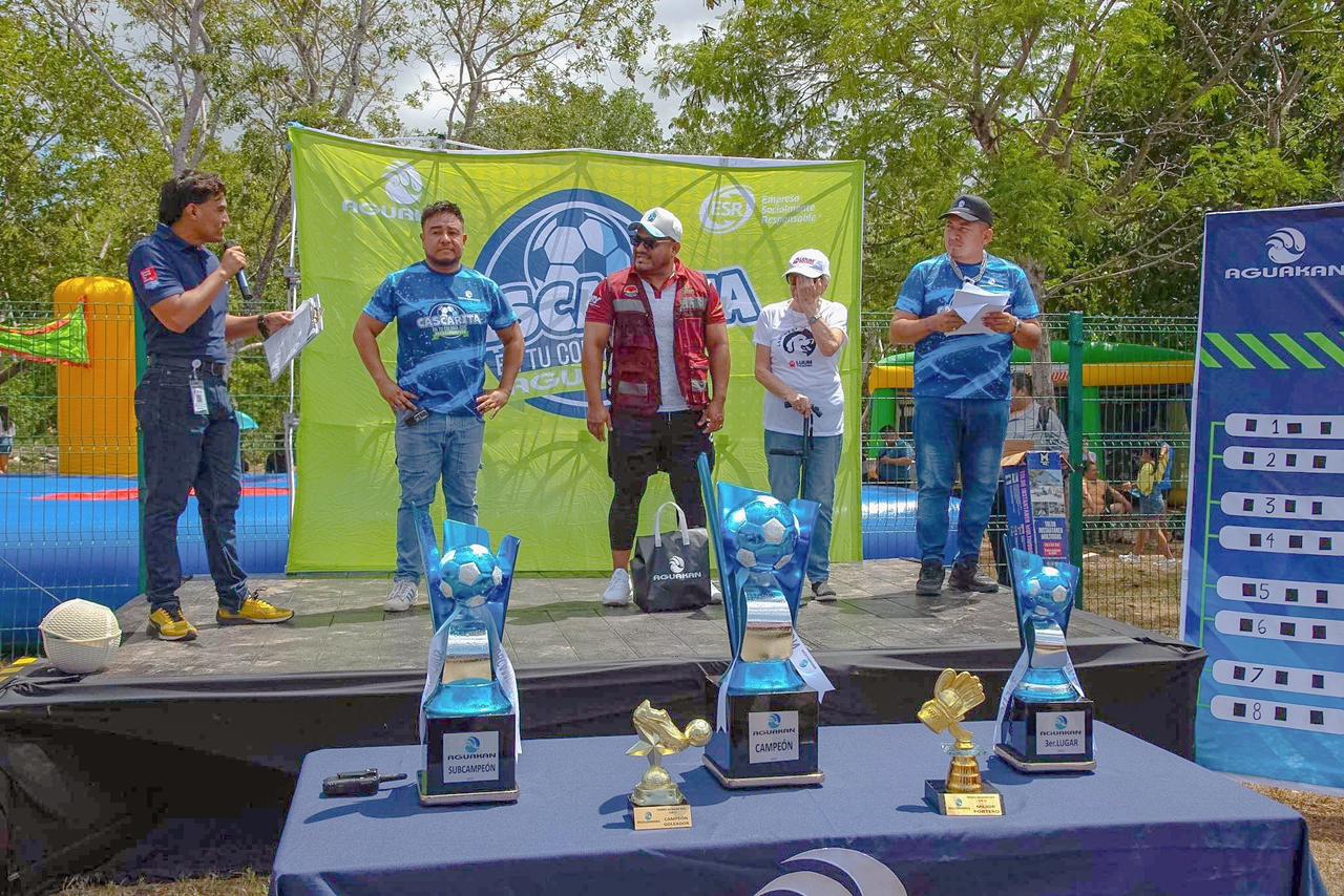 Más de 500 jugadores participan en la cuarta edición del  torneo de futbol “Cascarita en tu Colonia” de Aguakan
