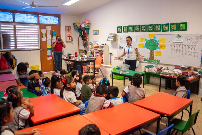 Aguakan cultura del agua en escuelas de Cancún, Playa del Carmen, Isla Mujeres y Puerto Morelos.