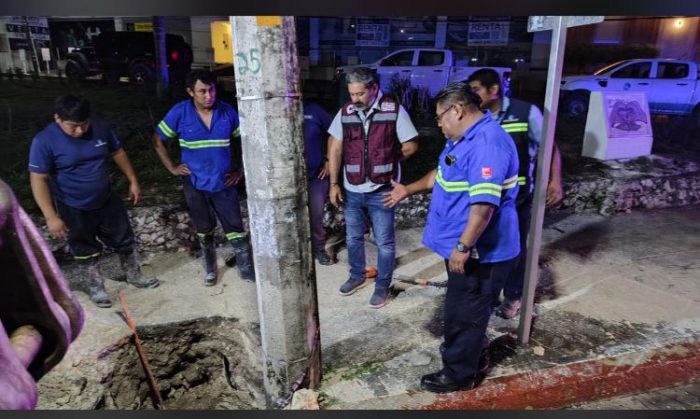 fuga-agua-potable-avenida-nader-cancun-aguakan