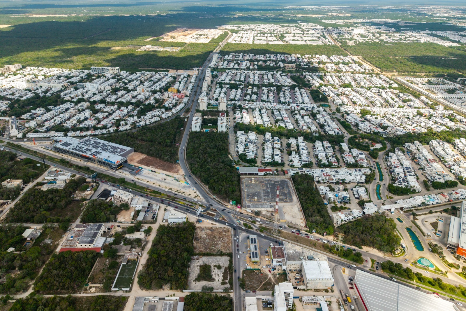 Aguakan pone en marcha obra en Av. Colegios en Cancún con inversión superior a 21 MDP