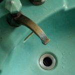 consumo de agua en el baño