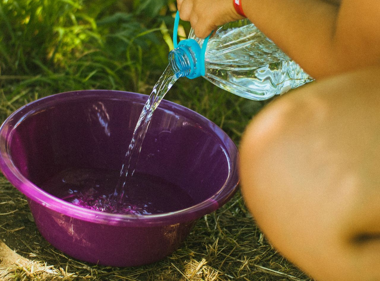 No es el plástico: este es el mejor material para almacenar agua potable