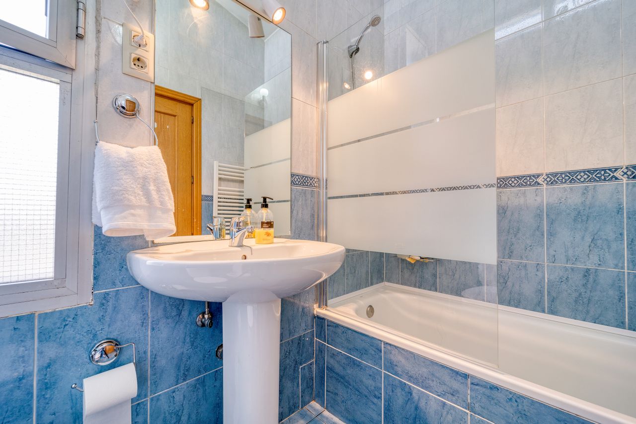 ¿Tu baño hace ruidos raros? Causas y cómo solucionarlo